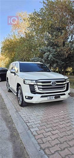 تويوتا لاندكروزر